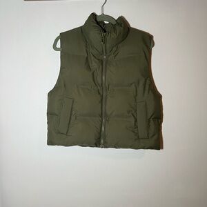 Zara green sleeveless puffer vest